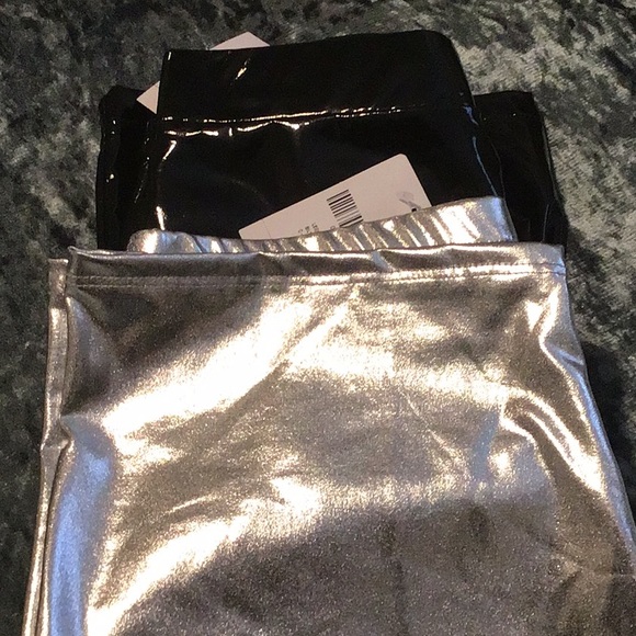 BUNDLE 2 Patent leather biker short, bundle - Picture 9 of 12